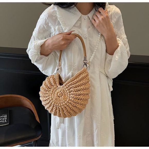 Handwoven Fashion Seashell Bag Stylish & Unique Boho Clutch With Pearl Strap :O - Picture 4 of 8